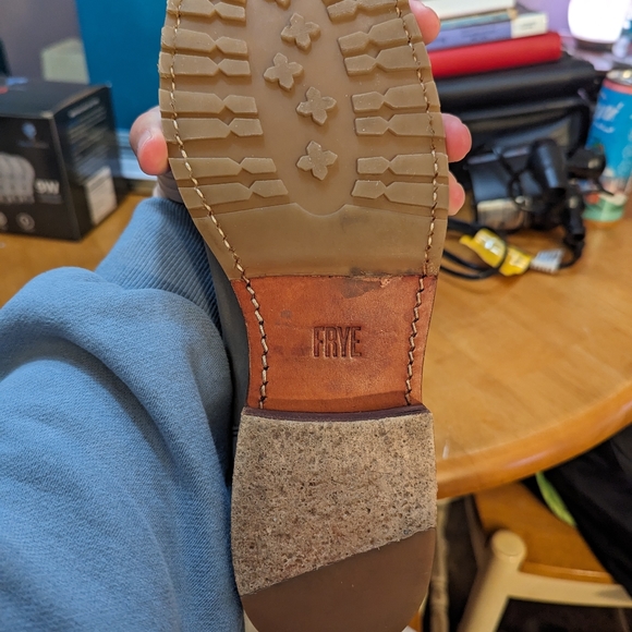 Women's Frye boots - Picture 4 of 4